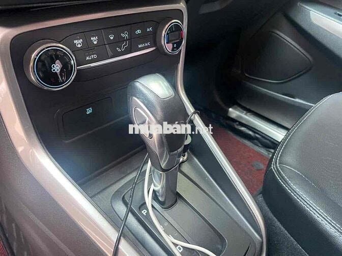 Ford EcoSport 2019 Titanium 1.5L AT - 590000 km
