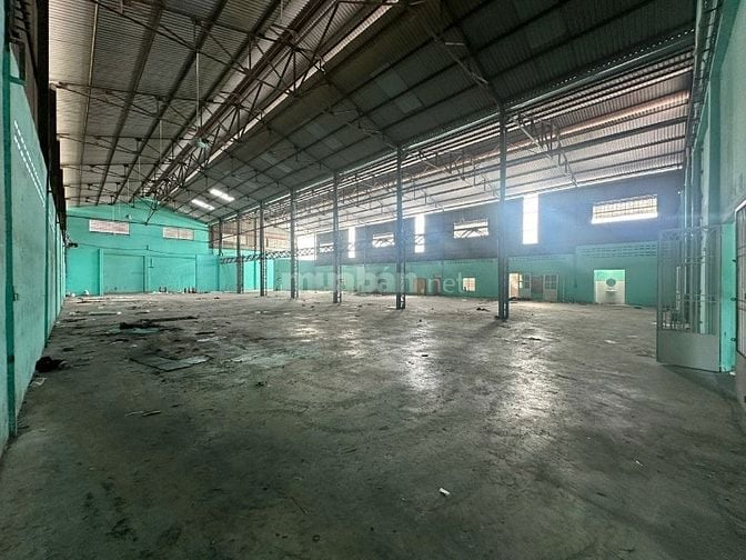Cho thuê kho: chứa hàng đường Bùi Cẩm Hổ, Q.Tân Phú(1.100m2)