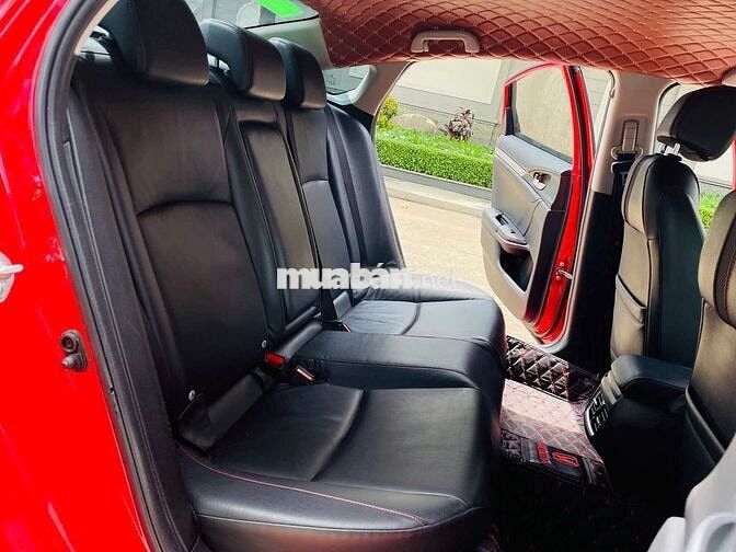 Honda Civic 2019 1.5 Turbo RS bảo dưỡng kĩ