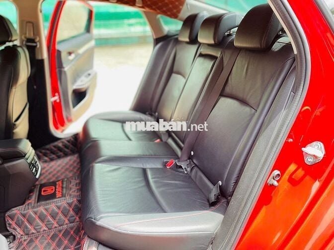Honda Civic 2019 1.5 Turbo RS bảo dưỡng kĩ