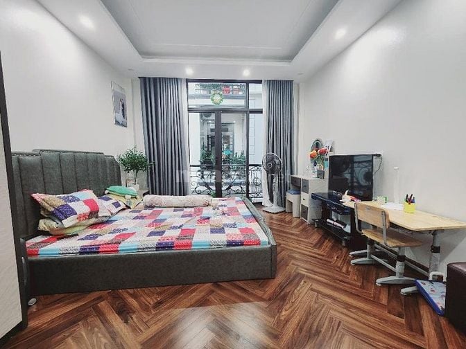 Bán nhà Hồ Tùng Mậu - 5 tầng mới - ngõ nông gần ô tô - giá nhỉnh 7 tỷ