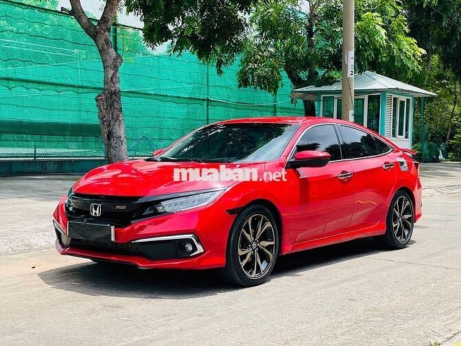 Honda Civic 2019 1.5 Turbo RS bảo dưỡng kĩ