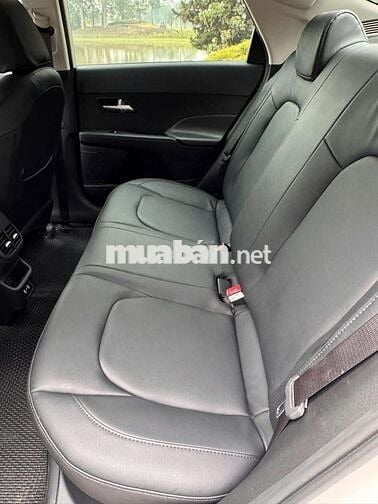 Hyundai Accent 2025 mới 100% trả trước 115 triệu