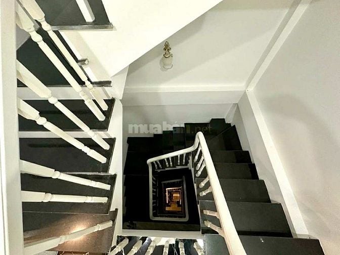 TƯ ĐÌNH - BÁT KHỐI - NGÕ THÔNG - GẦN SIÊU THỊ AEON LONG BIÊN HƠN 6 TỶ