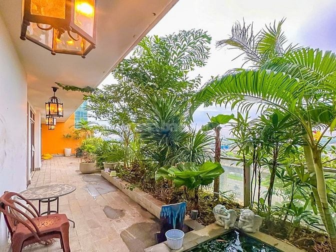 Căn hộ bán tại The Vista An Phú tầng sân vườn gồm 3 phòng ngủ 177m2