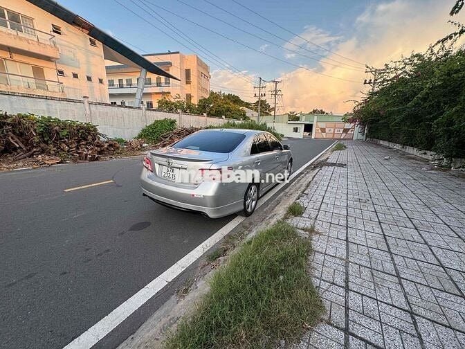 Toyota Camry 2010 SE 2.5 - 97000 km