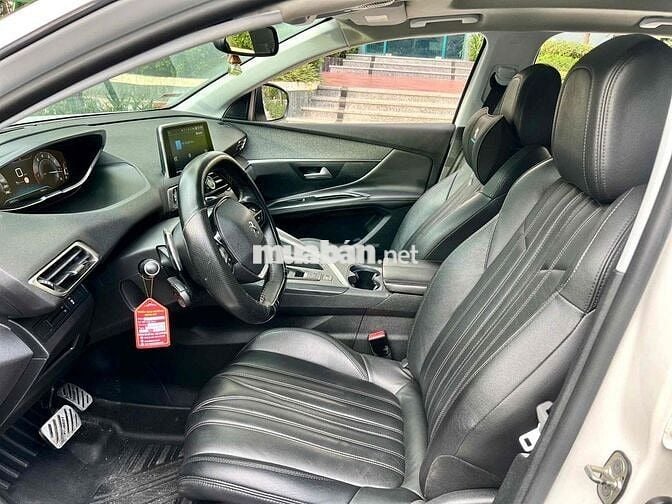 Peugeot 3008 Trắng SUV 2018 Tự động 63000km