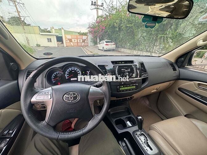 Toyota Fortuner 2015 2.7V 4x2 - 138000 km
