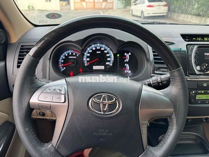 Toyota Fortuner 2015 2.7V 4x2 - 138000 km