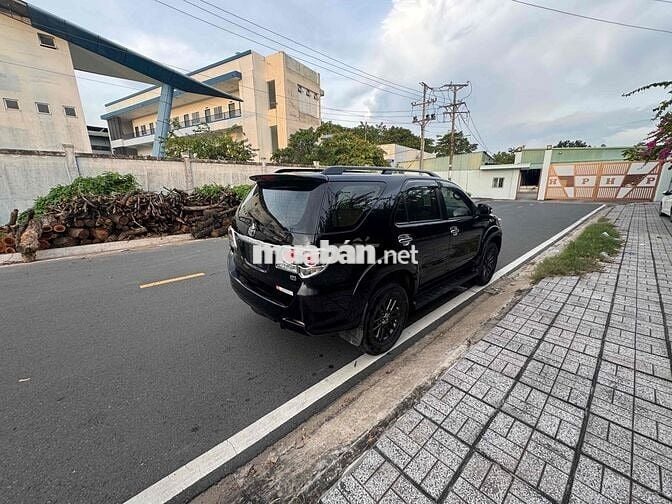 Toyota Fortuner 2015 2.7V 4x2 - 138000 km