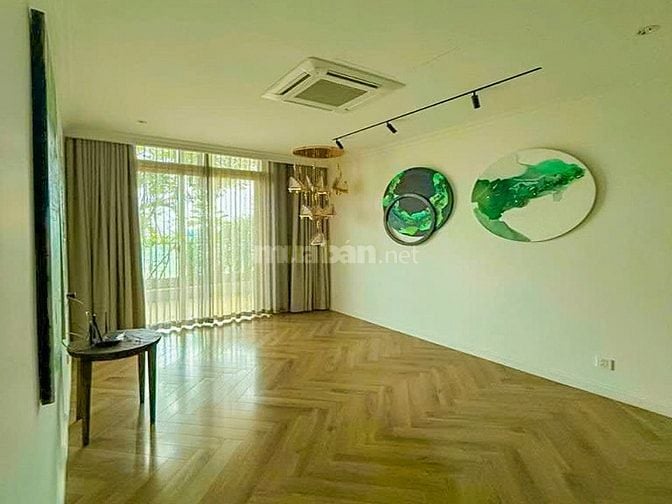 Căn hộ bán tại The Vista An Phú tầng sân vườn gồm 3 phòng ngủ 177m2