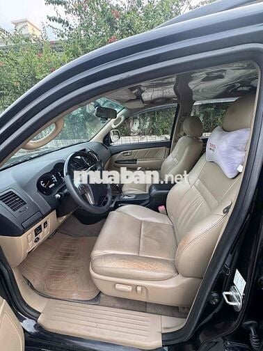 Toyota Fortuner 2015 2.7V 4x2 - 138000 km