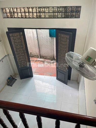 Cho thuê nhà hẻm 5m(XH) Hoàng Hoa Thám, P.5, Q.Bình Thạnh giá 5tr
