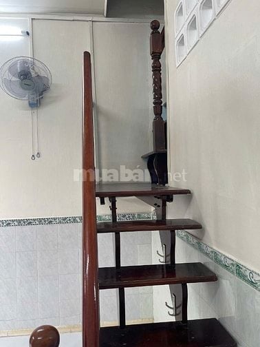 Cho thuê nhà hẻm 5m(XH) Hoàng Hoa Thám, P.5, Q.Bình Thạnh giá 5tr