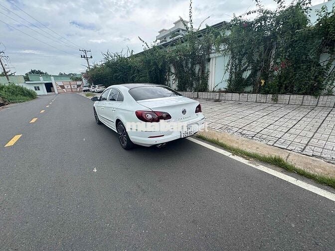 Volkswagen Passat 2010 2.0 AT - 100000 km
