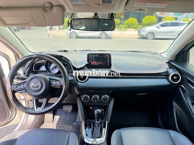 Mazda 2 2022 Premium - 10000 km