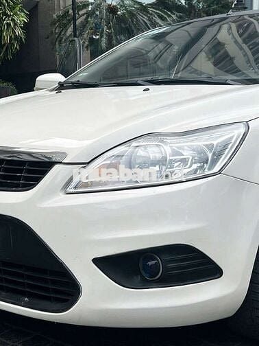 Ford Focus Trend 2011 số tự động 5 chỗ