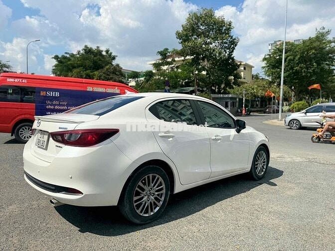 Mazda 2 2022 Premium - 10000 km