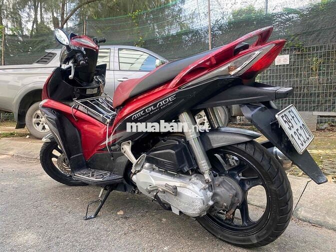 Bán Air Blade 2011 – Xe chính chủ, máy êm, giá tốt