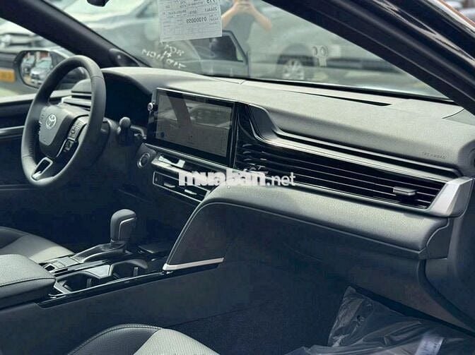 Toyota Camry 2025 – Giao Ngay – Ưu Đãi Lớn