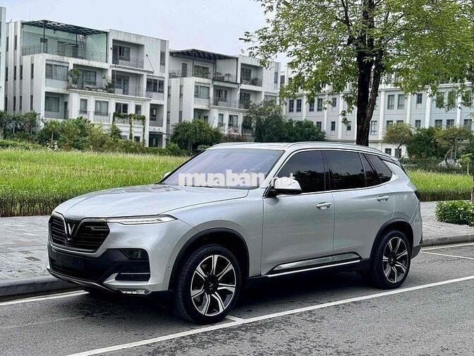 Lux SA Premium 2019 đi 22.000km đẹp xuất sắc
