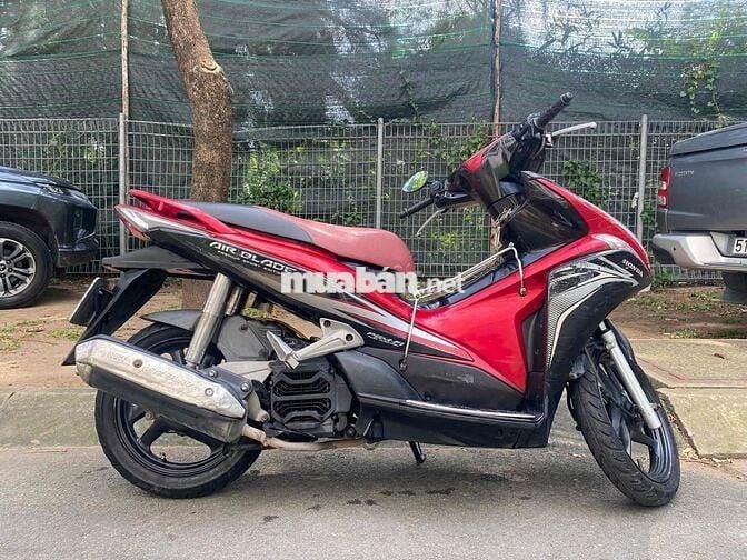 Bán Air Blade 2011 – Xe chính chủ, máy êm, giá tốt