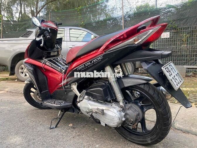 Bán Air Blade 2011 – Xe chính chủ, máy êm, giá tốt