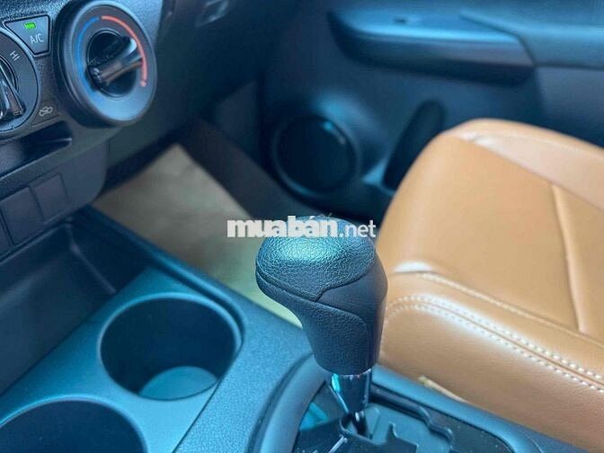 Hàng Hot Hilux tự động 2024 siêu lướt 9.000km