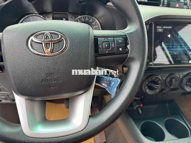 Hàng Hot Hilux tự động 2024 siêu lướt 9.000km