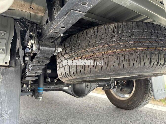 Hàng Hot Hilux tự động 2024 siêu lướt 9.000km