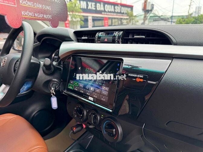 Hàng Hot Hilux tự động 2024 siêu lướt 9.000km