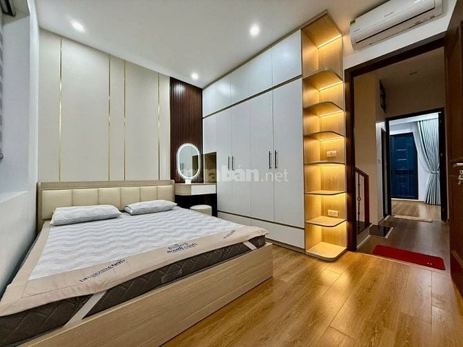 Bán Nhà Gần Phố, Kim Hoa, Đống Đa 38m, 4 tầng, mt 4.1m, giá 11.8 tỷ.