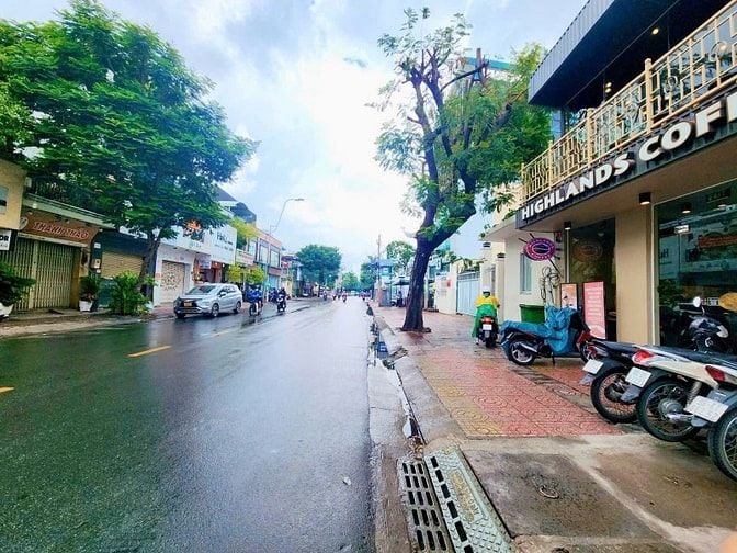 Hẻm xe hơi Lê Văn Sỹ,Ngang 4m,5Tầng,4PN,kiên Cố,Khu An Ninh,Sạch sẽ