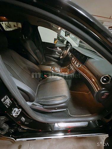Bán Mercedes E200 12/2021 Xe Trùm Mền, Mới Như Hãng