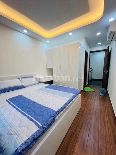 Bán nhà HXH Nguyễn Đình Chiểu Q3 dt: 3.2m x 10m 3 lầu 1ST giá 6 tỷ 9.