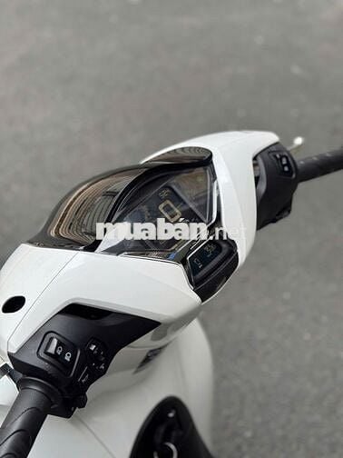 SH 125 CBS 2024 TRẮNG ĐEN SPORTY LIKE NEW 99%