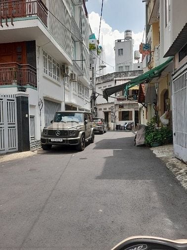 Bán nhà HXH Nguyễn Đình Chiểu Q3 dt: 3.2m x 10m 3 lầu 1ST giá 6 tỷ 9.