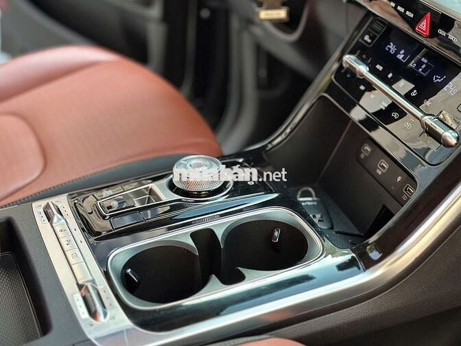 Kia Carnival 2022 2.2D Signature 7 ghế - 45000 km