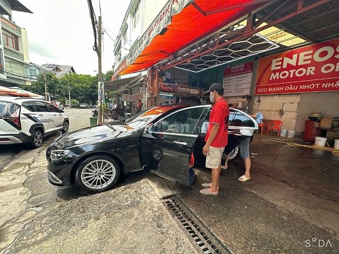 Bán Mercedes E200 12/2021 Xe Trùm Mền, Mới Như Hãng