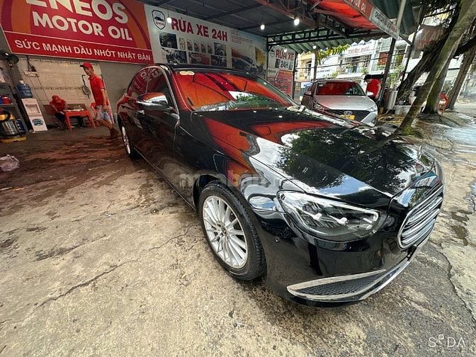 Bán Mercedes E200 12/2021 Xe Trùm Mền, Mới Như Hãng