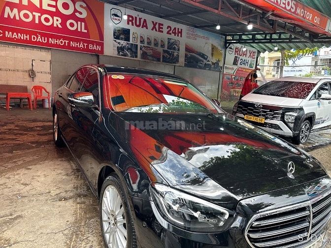 Bán Mercedes E200 12/2021 Xe Trùm Mền, Mới Như Hãng