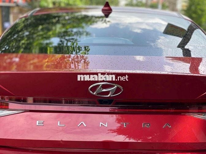 Hyundai Elantra 2022 Elantra 1.6 AT - 41000 km