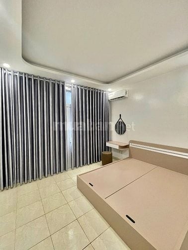 Nhà view đẹp, giá cực mềm tại đường Sơn Hưng, Tân Bình, giá 2tỷ5