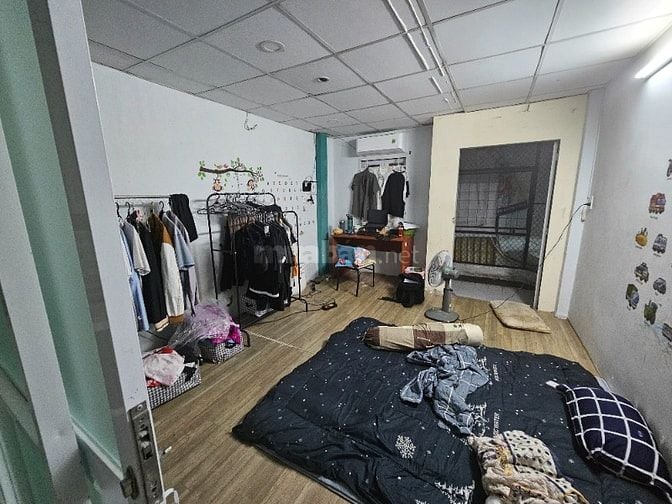 Nhà 3.5m x 6m cách MT 2 căn, gác suốt, điện nc nhà nước