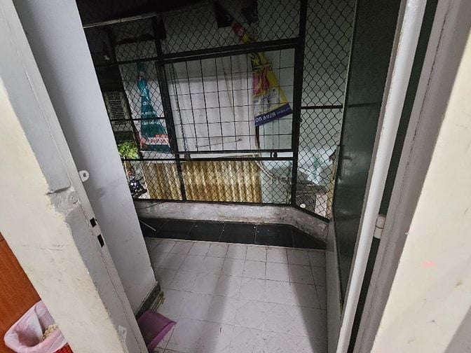 Nhà 3.5m x 6m cách MT 2 căn, gác suốt, điện nc nhà nước