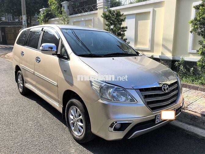 Bán xe nhà INNOVA 2015 E chính chủ còn Zin: 287tr