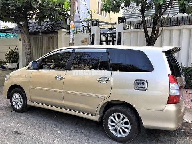 Bán xe nhà INNOVA 2015 E chính chủ còn Zin: 287tr