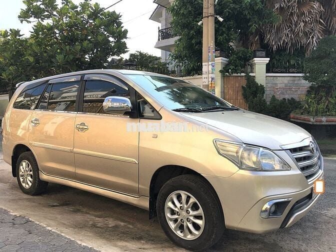 Bán xe nhà INNOVA 2015 E chính chủ còn Zin: 287tr