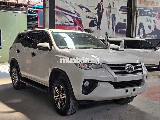 Toyota Fortuner 2.4G 4x2 nhập Indo xe cực kỳ đẹp.