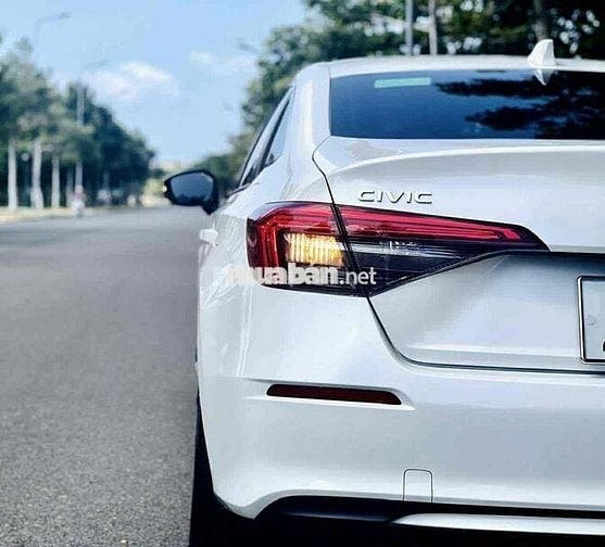 Honda Civic 2023 G 1.5 AT - 17000 km